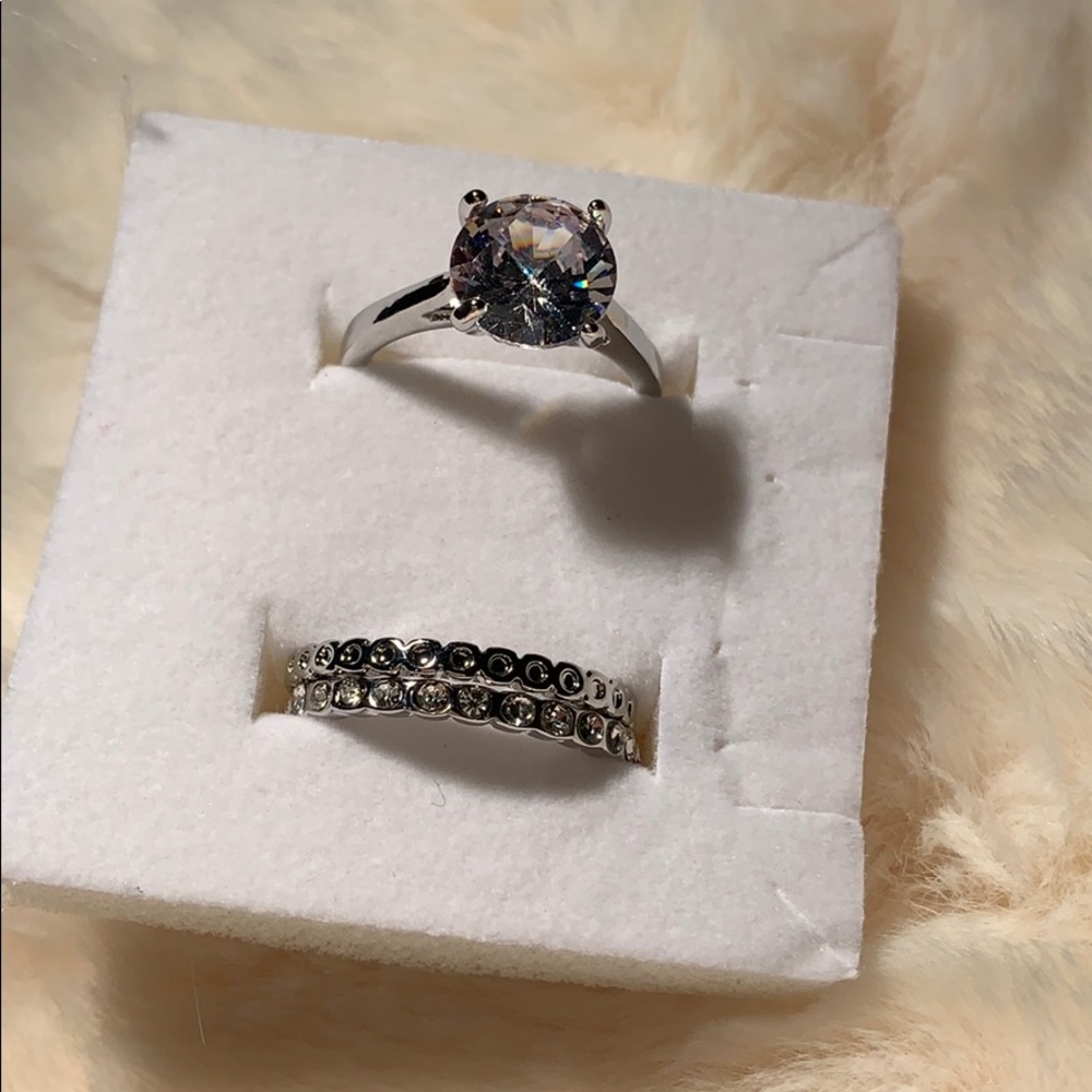 A set of fashion rings